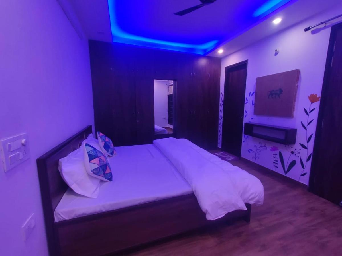 Own Stay New Delhi Bagian luar foto