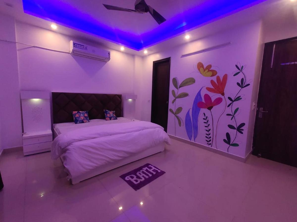 Own Stay New Delhi Bagian luar foto